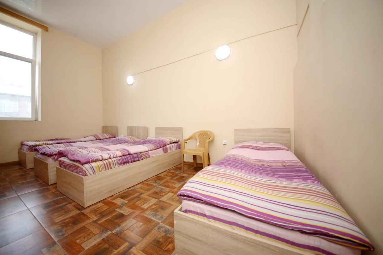 Hostel Mandaria Κουτάισι Εξωτερικό φωτογραφία